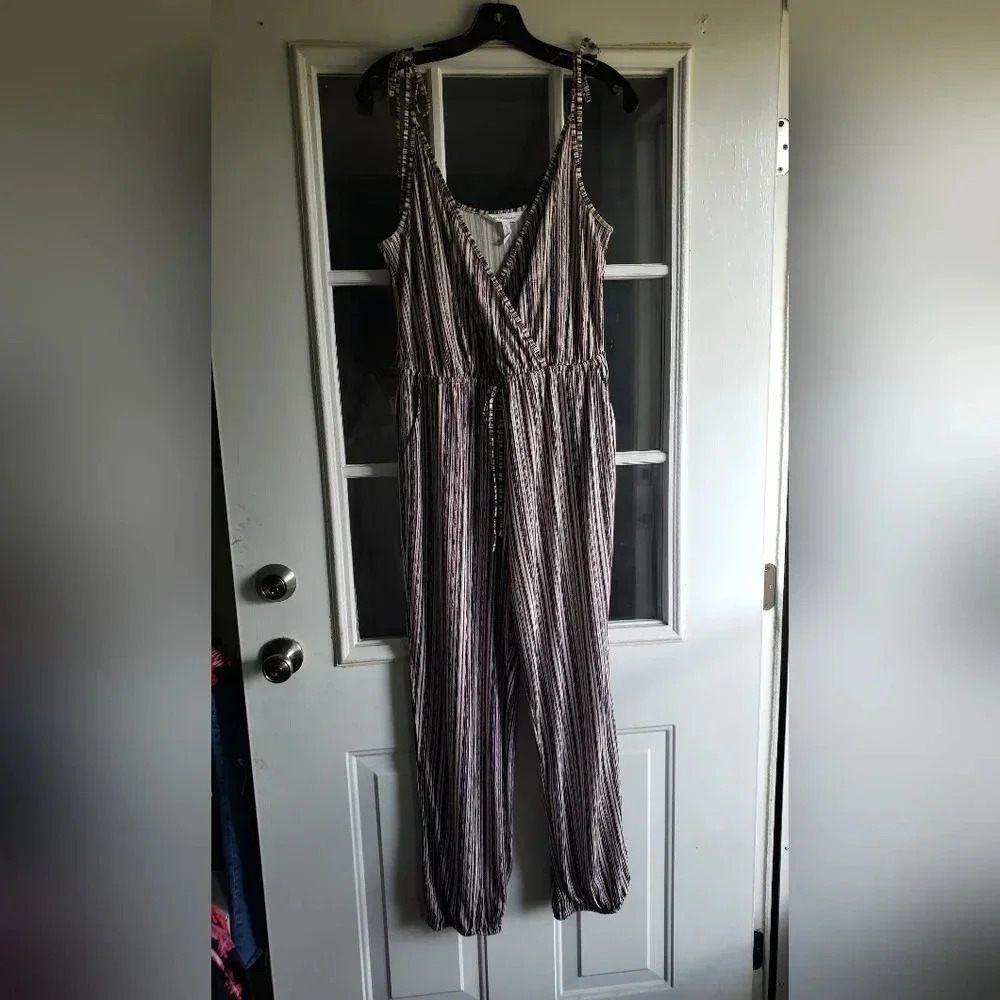BCBGeneration | Maxi Romper, Birch Pattern - Picture 3 of 4